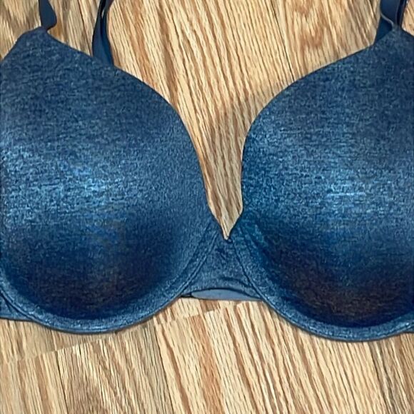 Victoria’s Secret Uplift Semi Demi Gray Bra, underwire 34DDD - Picture 2 of 6